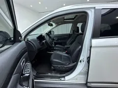 2020 Mitsubishi Outlander 2.0L 2WD 5-seat, белый — фото 17