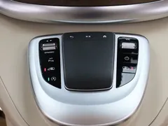 2022 Mercedes-Benz V-Class V 260 L Long Wheelbase Premium, белый — фото 19