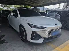 2022 Changan UNI-V 1.5T, белый — фото 4