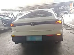 2022 Changan UNI-V 1.5T, белый — фото 6