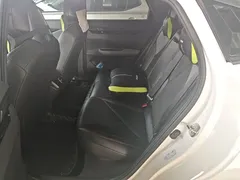 2022 Changan UNI-V 1.5T, белый — фото 17
