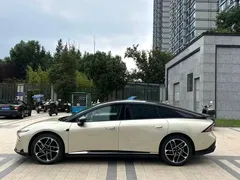 2024 Xpeng P7+ Ultra Long Range Max — фото 7