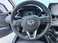 2021 Toyota Corolla 1.2T S-CVT Luxury, белый — фото 8