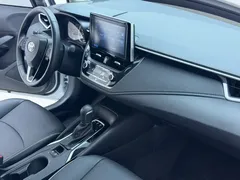 2021 Toyota Corolla 1.2T S-CVT Luxury, белый — фото 16