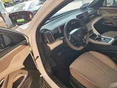 2024 BYD Song Pro Honor DM-i PHEV 71km Navigator, белый — фото 16