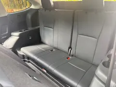 2022 Toyota Highlander Hybrid 2.5L 4WD Premium 7-seat, белый — фото 20