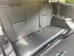 2022 Toyota Highlander Hybrid 2.5L 4WD Premium 7-seat, белый — фото 21