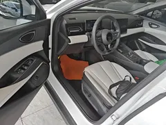 2024 BYD Seal 06 DM-i PHEV 120km Premium, белый — фото 16