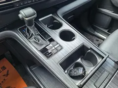 2023 Toyota Sienna 2.5L Hybrid Premium, белый — фото 6