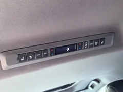 2023 Toyota Sienna 2.5L Hybrid Premium, белый — фото 11