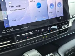 2023 Toyota Sienna 2.5L Hybrid Premium, белый — фото 16