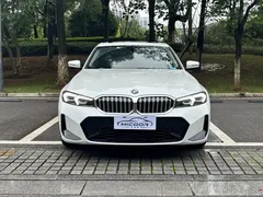 2023 BMW 3 Series 320Li M Sport Package, белый — фото 2