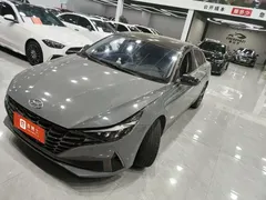 2022 Hyundai Elantra 1.5L CVT LUX Premium — фото 1