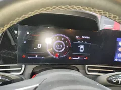 2022 Hyundai Elantra 1.5L CVT LUX Premium — фото 4