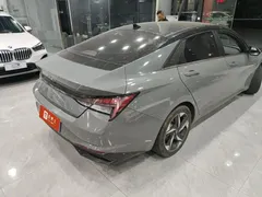2022 Hyundai Elantra 1.5L CVT LUX Premium — фото 7