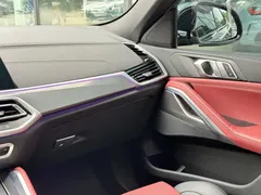 2022 BMW X6, чёрный — фото 10