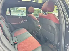 2022 BMW X6, чёрный — фото 18