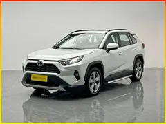 2021 Toyota RAV4 2.0L CVT 2WD Fashion, белый — фото 1