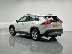 2021 Toyota RAV4 2.0L CVT 2WD Fashion, белый — фото 4