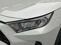 2021 Toyota RAV4 2.0L CVT 2WD Fashion, белый — фото 9