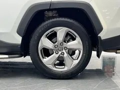 2021 Toyota RAV4 2.0L CVT 2WD Fashion, белый — фото 11