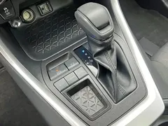 2021 Toyota RAV4 2.0L CVT 2WD Fashion, белый — фото 17
