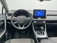 2021 Toyota RAV4 2.0L CVT 2WD Fashion, белый — фото 19