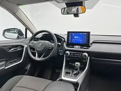 2021 Toyota RAV4 2.0L CVT 2WD Fashion, белый — фото 23