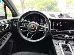 2021 Porsche Macan 2.0T, белый — фото 11