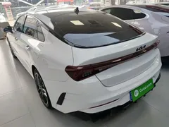 2021 Kia K5 380T GT-Line, белый — фото 5
