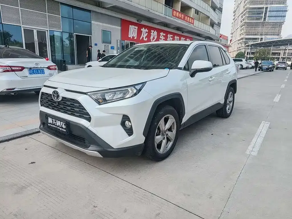 2022 Toyota RAV4 2.0L CVT 2WD Fashion