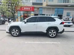 2022 Toyota RAV4 2.0L CVT 2WD Fashion, белый — фото 3