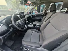 2022 Toyota RAV4 2.0L CVT 2WD Fashion, белый — фото 7