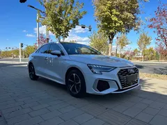 2022 Audi A3L Limousine 35 TFSI Fashion Sport, белый — фото 2
