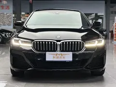 2022 BMW 5 Series 530Li Leading M Sport Package, чёрный — фото 2