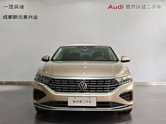 2022 Volkswagen Passat 330TSI Luxury — фото 2