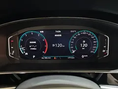 2022 Volkswagen Passat 330TSI Luxury — фото 10
