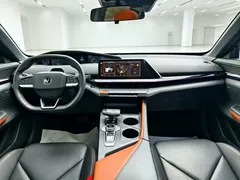 2023 Changan UNI-V 1.5T Premium — фото 5