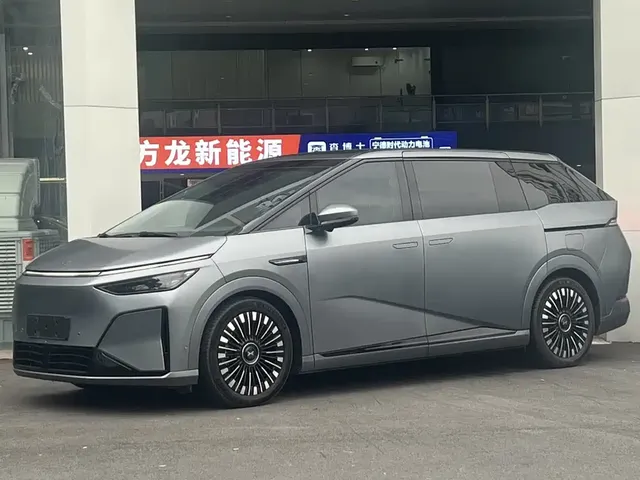 2026 Xpeng X9 EREV 1602 Ultra