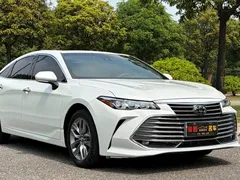 2019 Toyota Avalon 2.0L Luxury, белый — фото 3