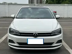 2021 Volkswagen Polo Plus 1.5L AT Colorful Tech, белый — фото 2