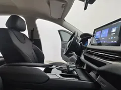 2023 Hongqi E-QM5 Basic Mobility, чёрный — фото 14