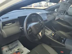 2025 BYD Qin PLUS DM-i PHEV 55km Exceed Smart Driving, белый — фото 12
