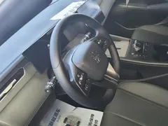2025 BYD Qin PLUS DM-i PHEV 55km Exceed Smart Driving, белый — фото 15