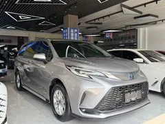 2023 Toyota Granvia 2.5L Hybrid Comfort — фото 1