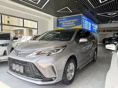 2023 Toyota Granvia 2.5L Hybrid Comfort — фото 3
