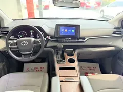 2023 Toyota Granvia 2.5L Hybrid Comfort — фото 8
