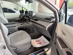 2023 Toyota Granvia 2.5L Hybrid Comfort — фото 16