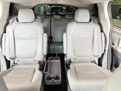 2023 Toyota Granvia 2.5L Hybrid Comfort — фото 20