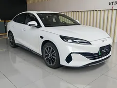 2025 BYD Seal 06 DM-i PHEV 120KM Smart Driving Premium, белый — фото 3